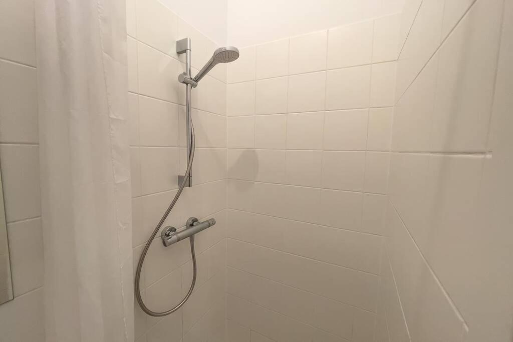 Appartamento Renovated Cosy Studio near Central Station Vienna Esterno foto